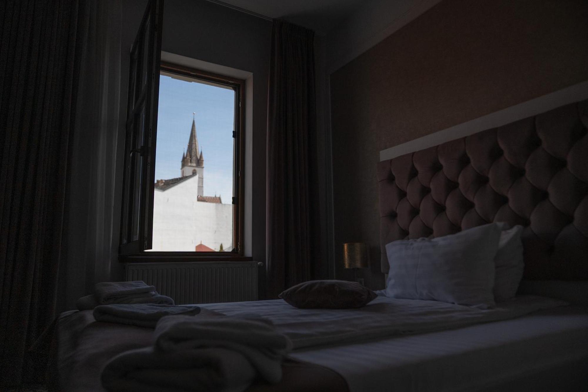 Hotel Marabella Sibiu Extérieur photo